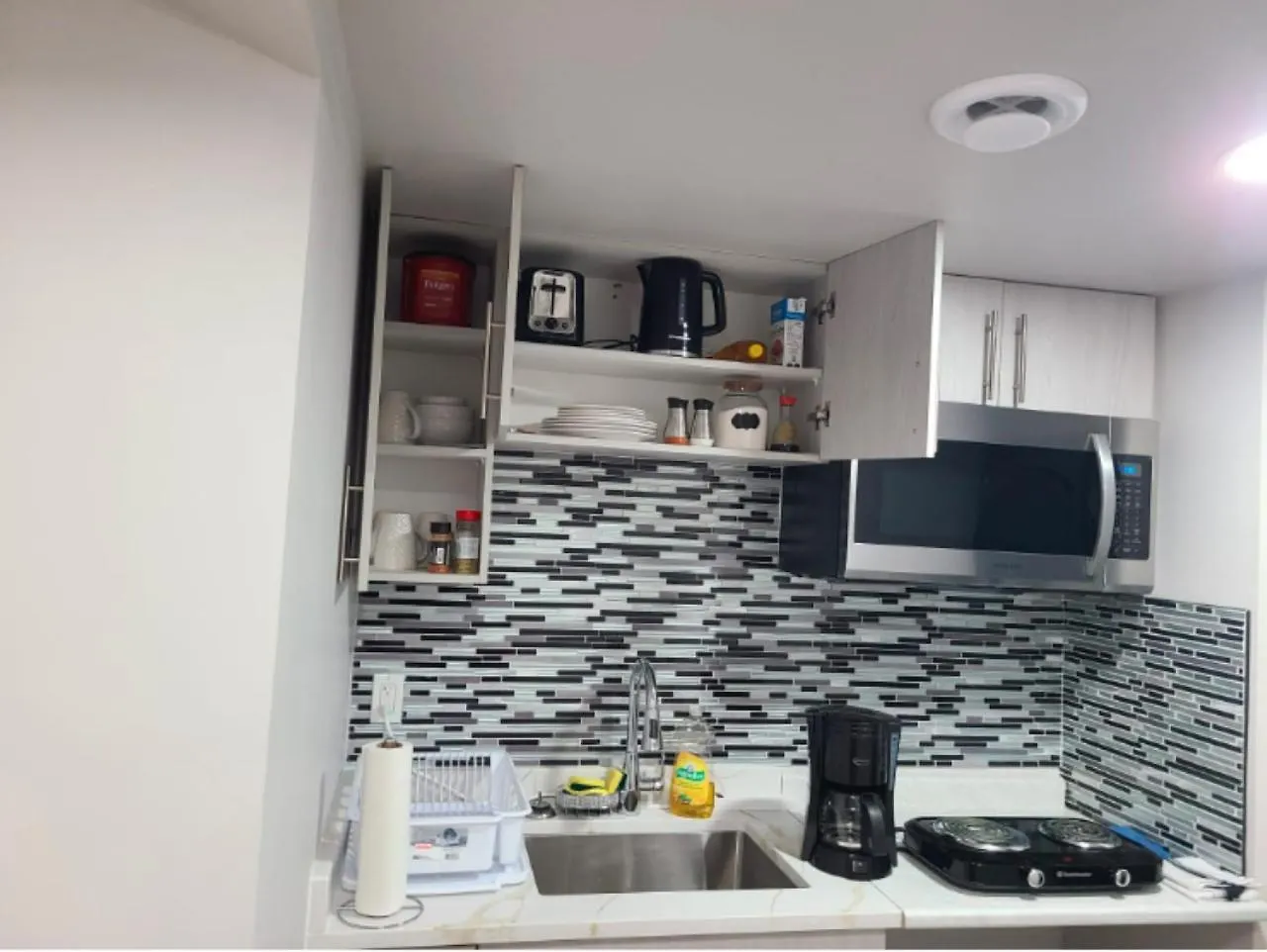 Devonshire Cozy Haven Apartment Winnipeg