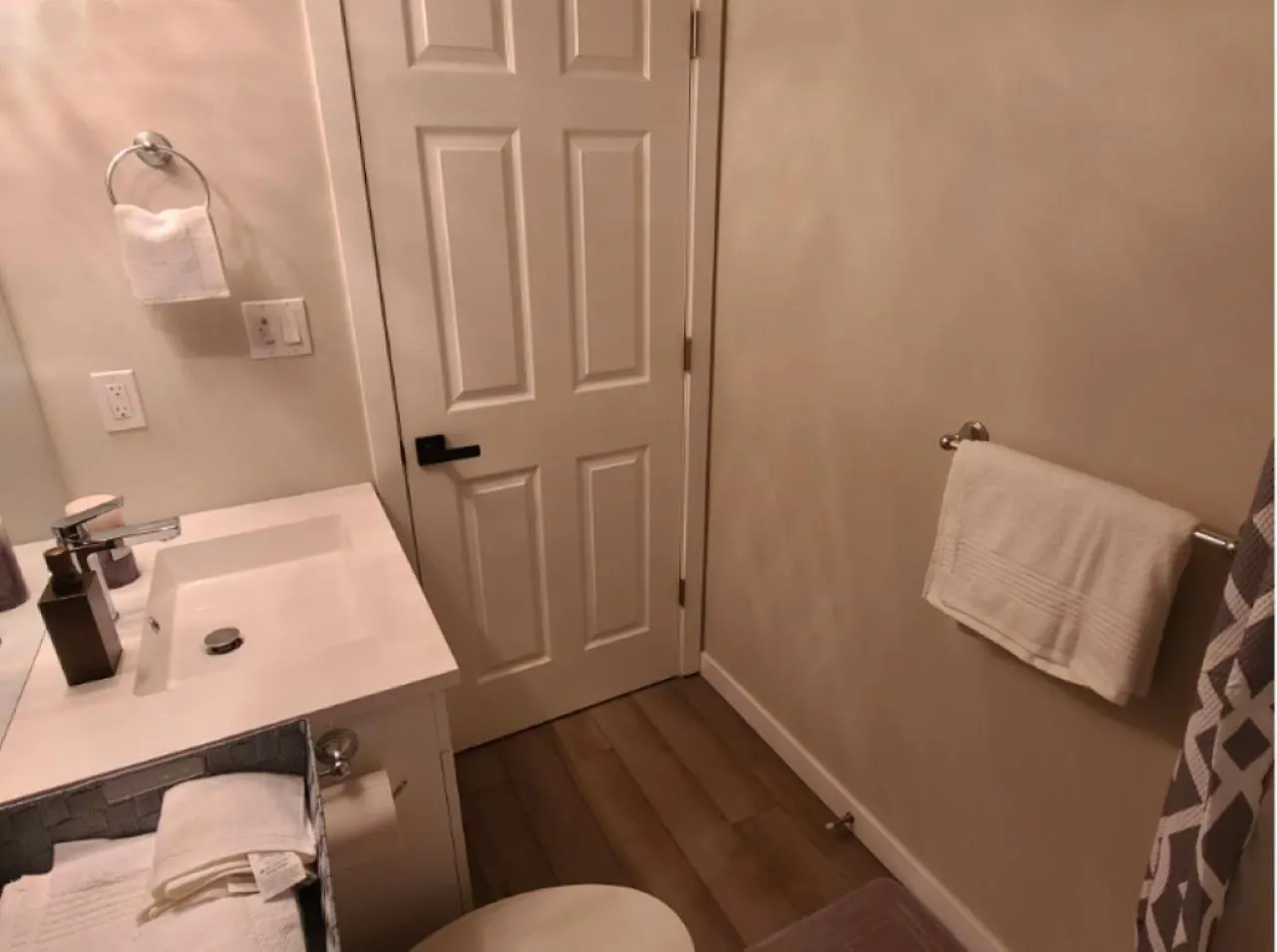 Devonshire Cozy Haven Apartment Winnipeg 0*,  Canada